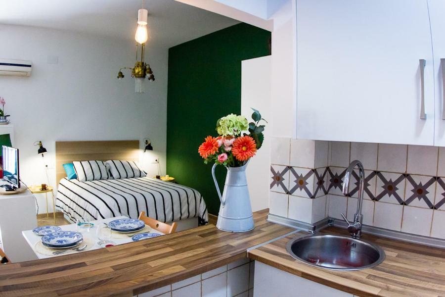Monkeys Apartments San Isidoro Seville Ngoại thất bức ảnh