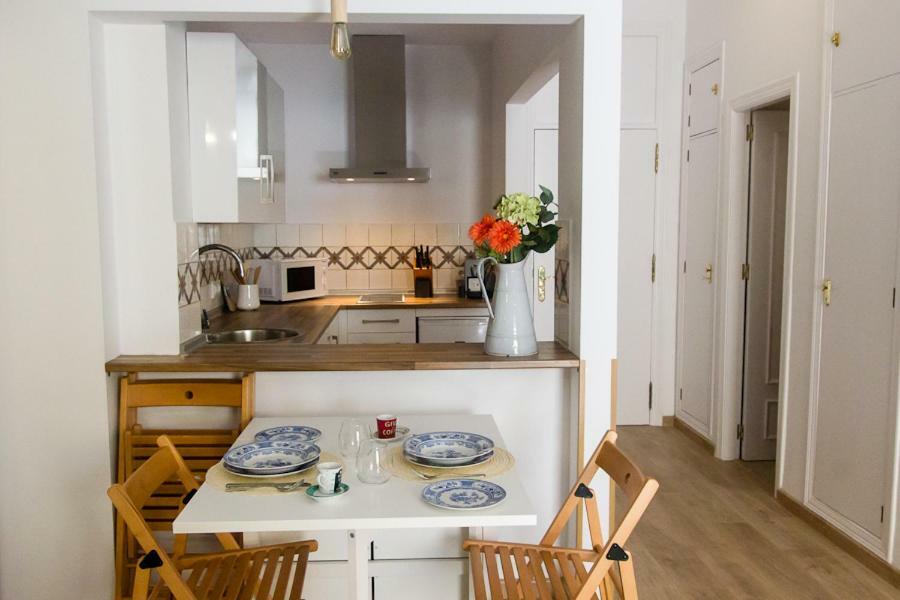 Monkeys Apartments San Isidoro Seville Ngoại thất bức ảnh